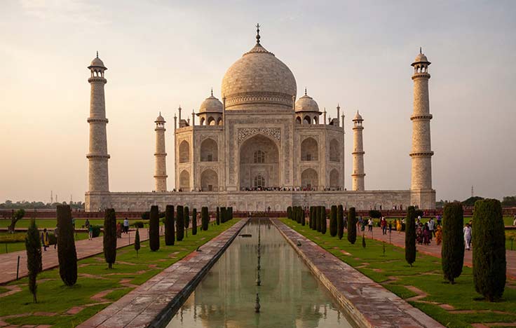 Delhi and Agra tour package